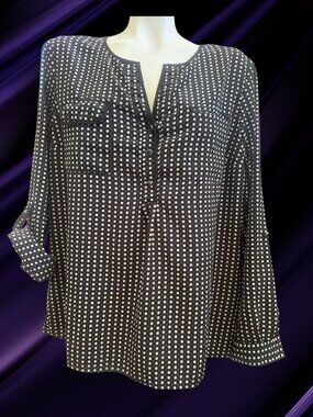 Notations Geometric Print Blouse | Top | Black & White Roll-Tab Sleeve Blouse